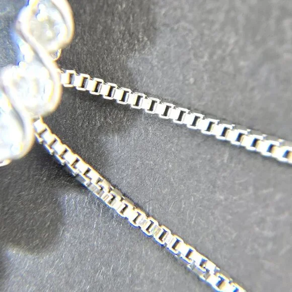 0.75 cttw Diamond Circle Pendant 925 Sterling Silver 18" Necklace